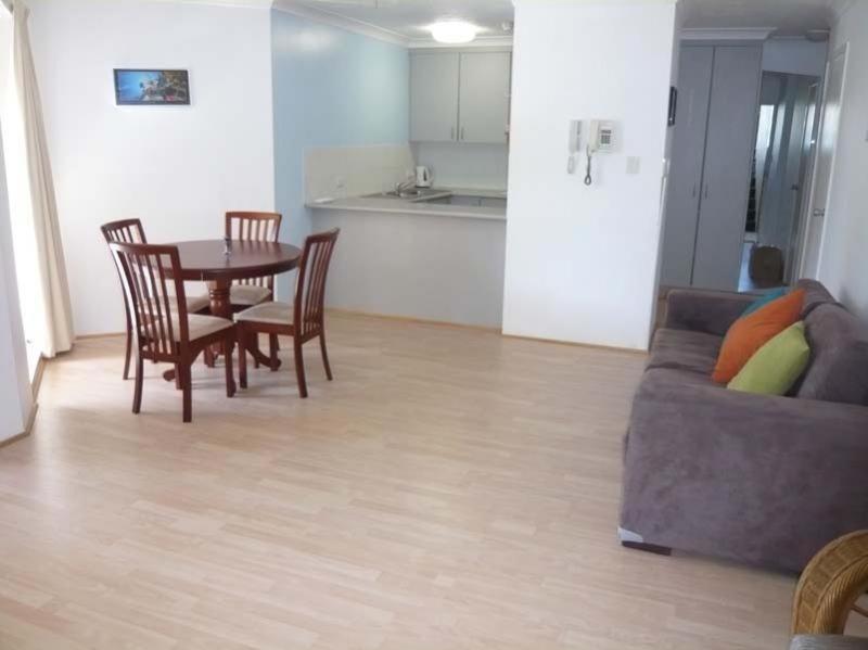 Palm Beach Holiday Resort Gold Coast Room photo